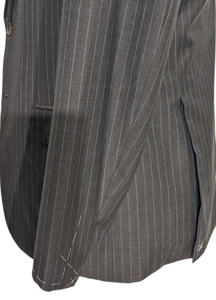 Brioni Charcoal Pinstripe 100% Wool Suit 42R