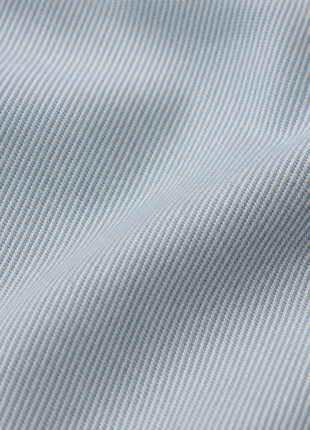 Mens Contemporary Fit Solid Spread Collar Cotton Wrinkle Free Dress Shirt