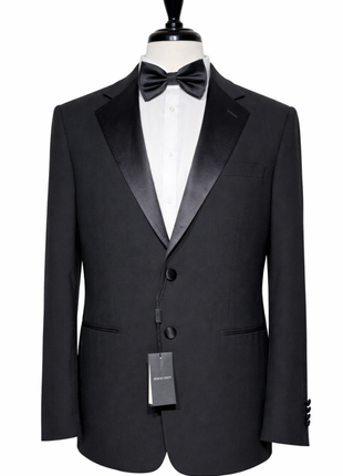 Giorgio Armani Solid Black With Satin Notch Lapel Classic Fit 2-Button Wool Cashmere Tuxedo 36S