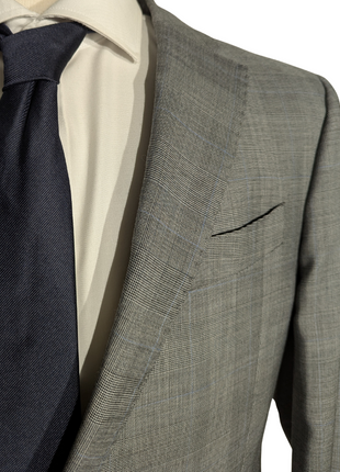 Armani Collezioni Gray Plaid Slim Fit Notch Lapel 2 Button Wool Suit 42R