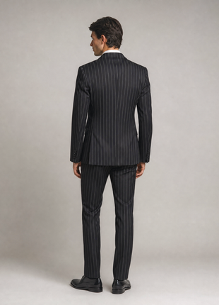 Ralph Lauren Purple Label Black Pinstripe 100% Wool Classic Fit 2-Button Suit 38R