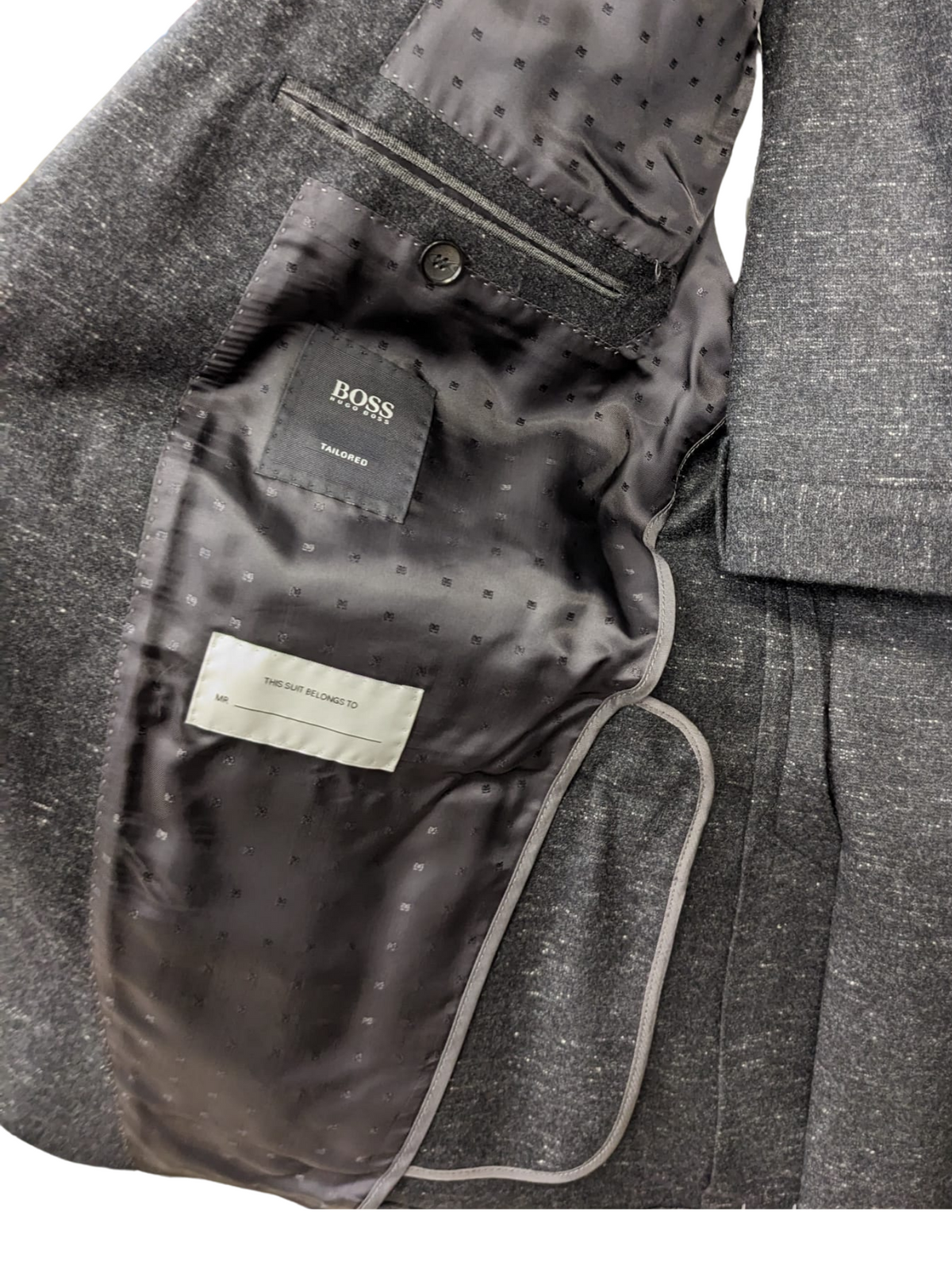 Hugo Boss Mens 38R Black Tailored Fit Wool Cashmere 2 Piece Suit