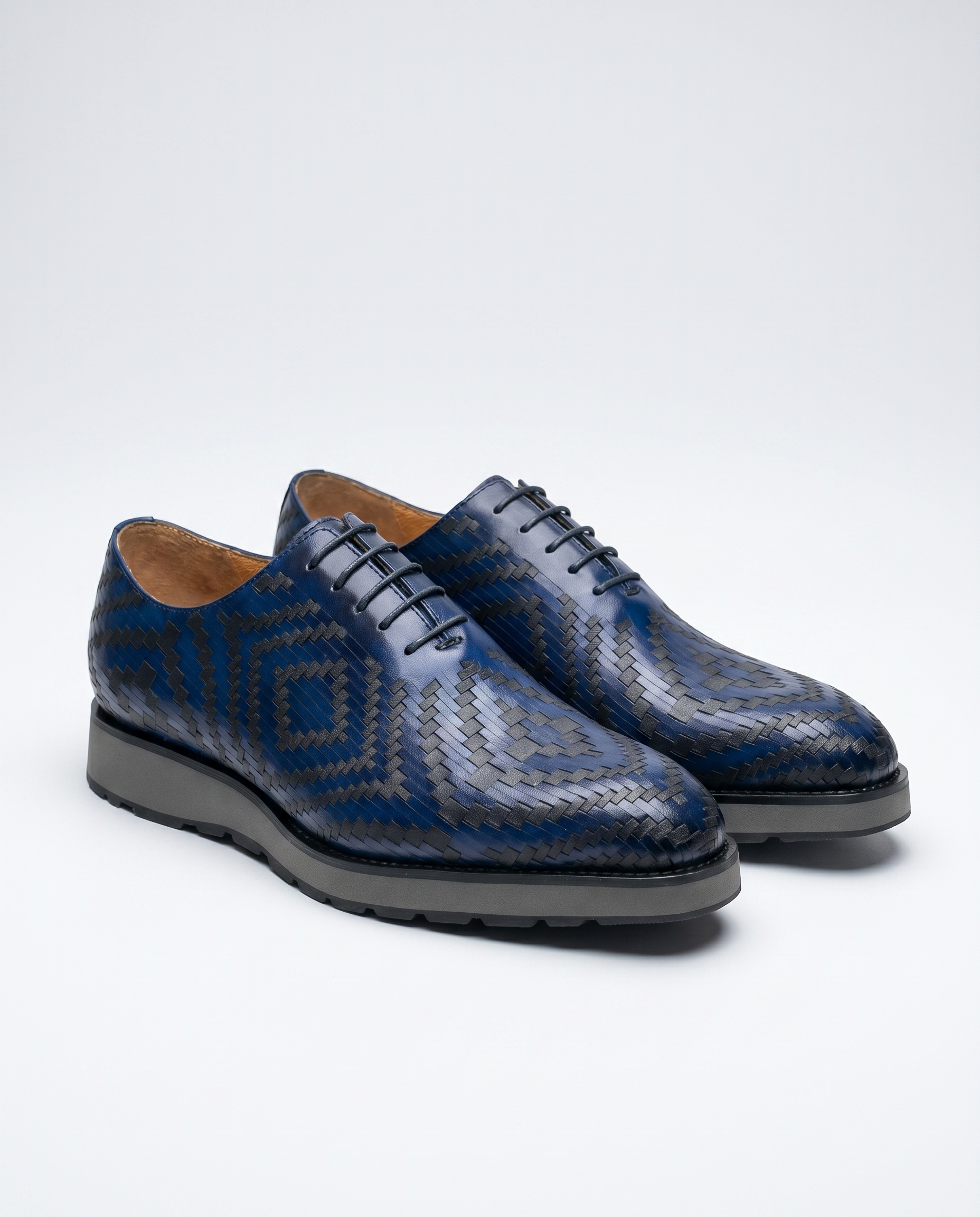 Carrucci Blue & Black Geometric Woven Lace-Up Leather Oxford Shoes – The  Suit Depot