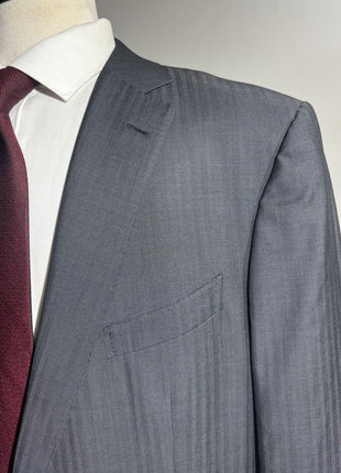 Ermenegildo Zegna Men's Charcoal Herringbone Notch Lapel Classic Fit 2-Button Wool Suit - 48R