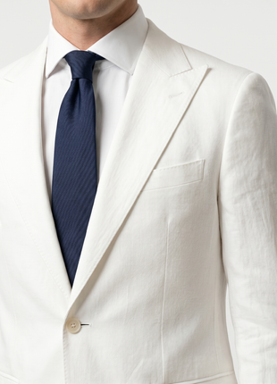 Mazara Mens Solid White Slim Fit Peak Lapels Wool 2-Button Suit
