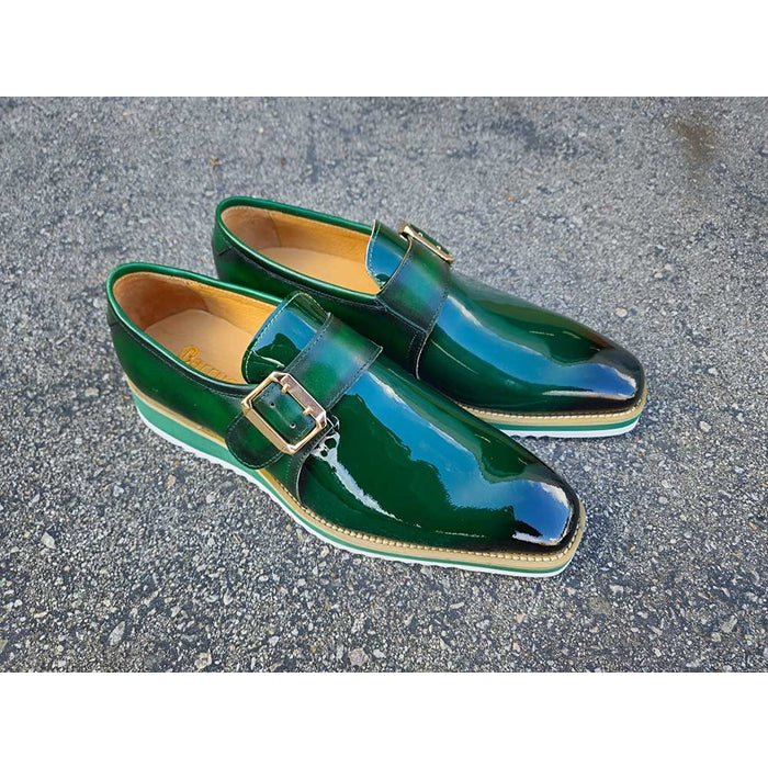 Carrucci Zapatos de vestir de cuero con mocasines sin cordones de charol verde oliva para hombre