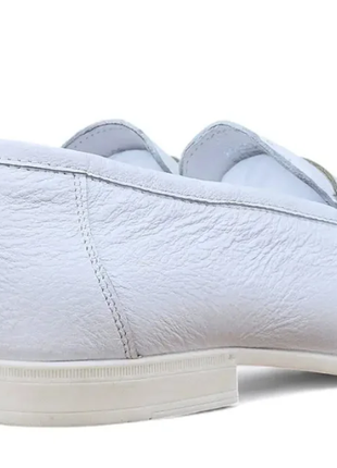 Carrucci Men's White Leather Buckle Penny Strap Loafers
