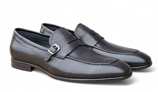 Carrucci Men's Black Leather Buckle Penny Strap Loafers
