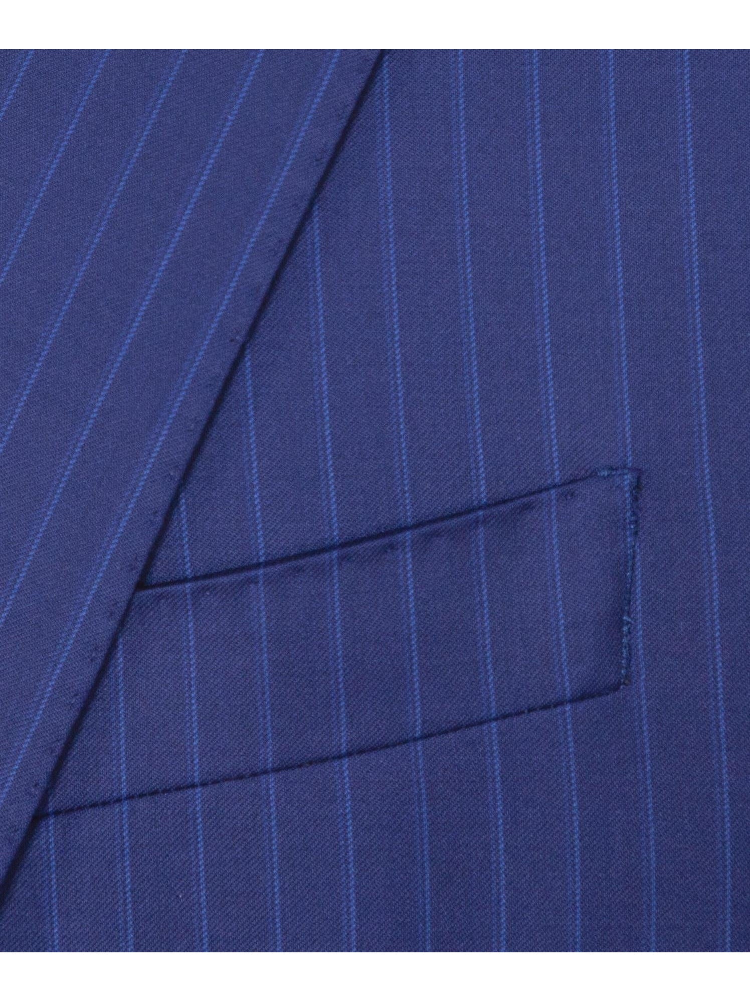 $2,295 ARMANI COLLEZIONI - “M LINE” Textured SHAWL COLLAR