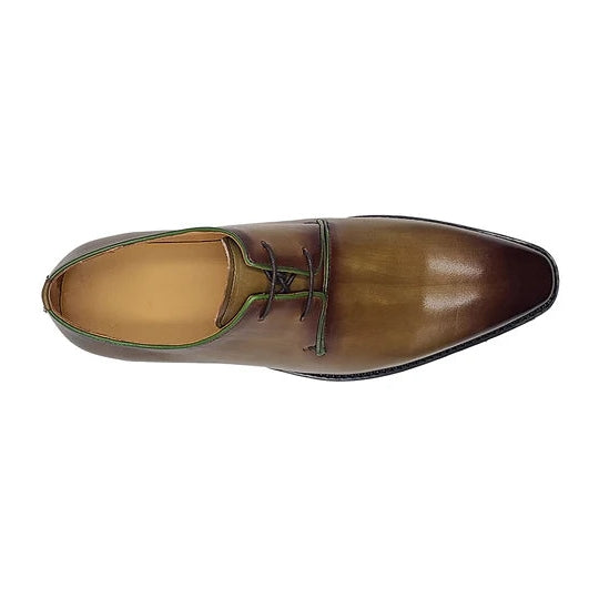 Zapatos de vestir de cuero Oxford con cordones y suela dentada color verde oliva para hombre de Carrucci