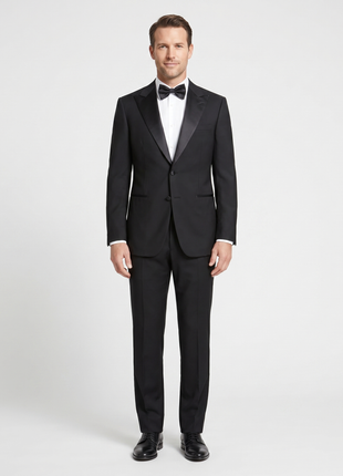 Giorgio Armani Solid Black With Satin Notch Lapel 2-Button Wool Tuxedo 44R