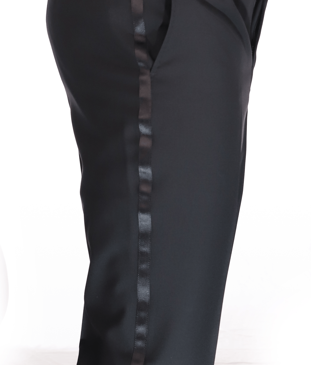 Blujacket SUITS Blujacket Men's Black 100% Italian Wool Canvassed Regular Fit Tuxedo Suit